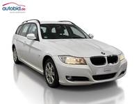 Skats no labās puses priekšā