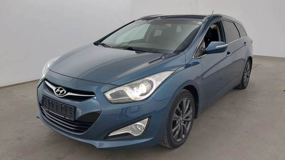 Pogled od napred levo