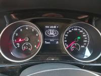 Pohled na přístrojovou desku