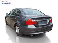 Widok z tyłu po stronie lewej