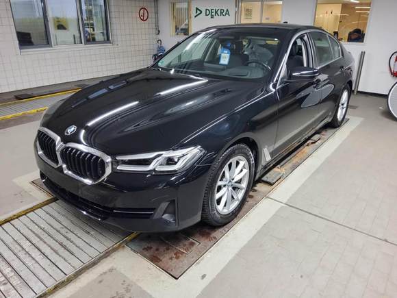 Pogled od napred levo