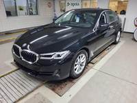 Pogled od napred levo