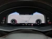 Pohled na přístrojovou desku