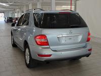 Widok z tyłu po stronie lewej