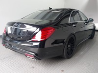 Náhľad zozadu sprava