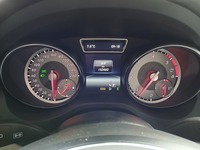 Pohľad na združený prístroj na palubnej doske