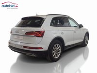 Pogled od pozadi desno