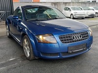 Náhled zpředu zprava