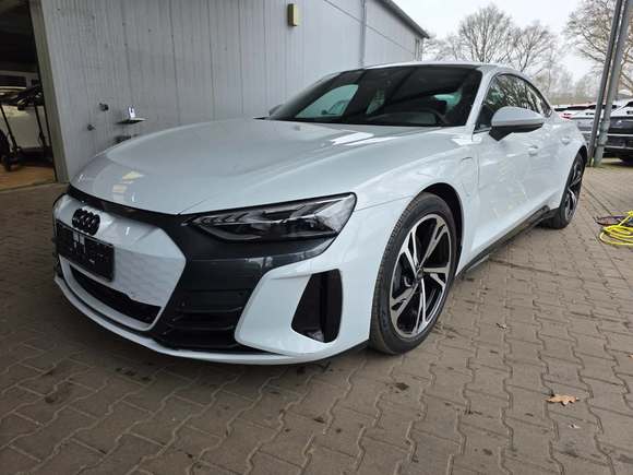 Pogled sprijeda lijevo