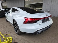 Pogled straga lijevo