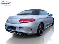 Vue de l’arrière droit