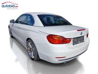 Vue de l’arrière gauche