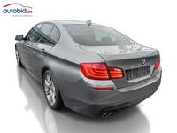 Vue de l’arrière gauche