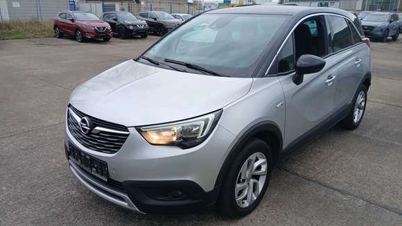 Вид спереди слева