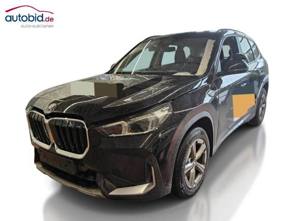 Pogled od napred levo