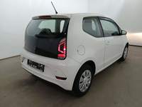 Skats no labās puses aizmugurē