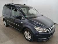 Skats no labās puses priekšā