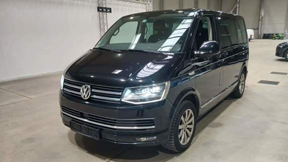 Skats no kreisās puses priekšā