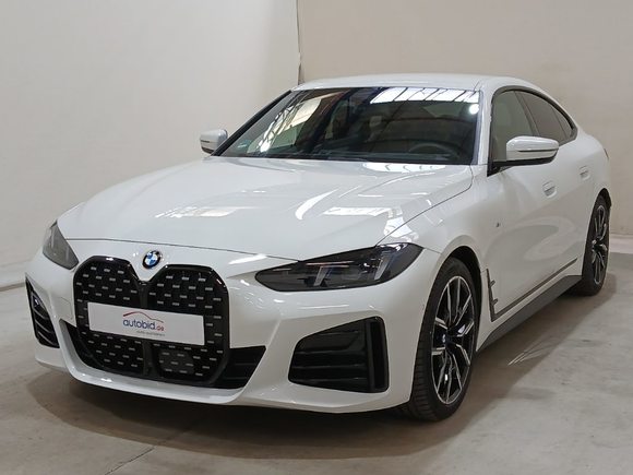 Pogled sprijeda lijevo