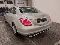 Pogled straga lijevo