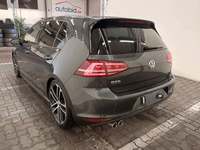 Pogled straga lijevo