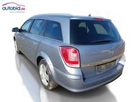 Widok z tyłu po stronie lewej