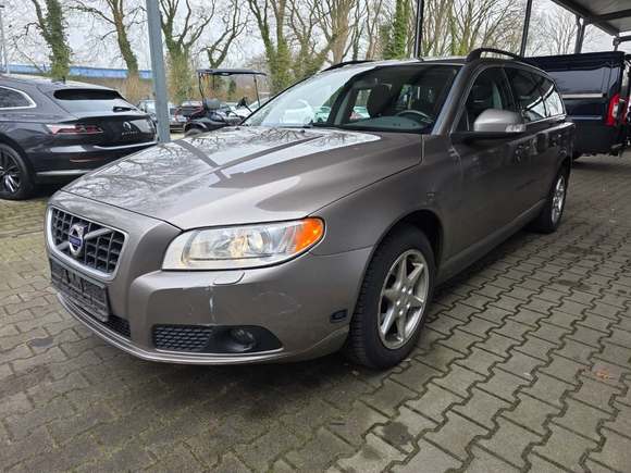 Pogled sprijeda lijevo