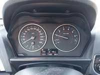 Pogled na kombinirani instrument