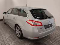 Pogled straga lijevo