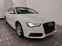 Pogled sprijeda desno