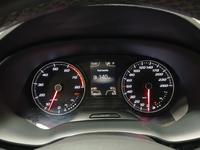 Pogled na kombinovani instrument