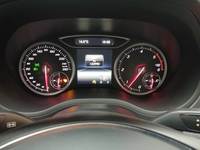 Pohled na přístrojovou desku