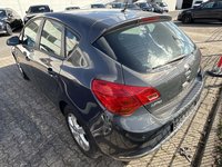 Widok z tyłu po stronie lewej