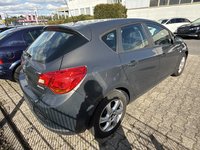 Widok z tyłu po stronie prawej