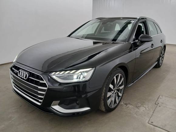 Skats no kreisās puses priekšā