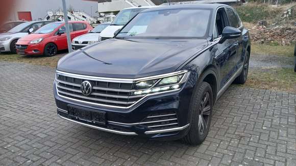 Pogled od napred levo