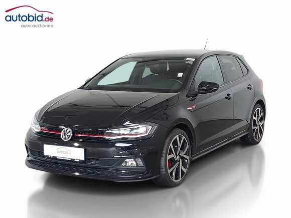 Skats no kreisās puses priekšā