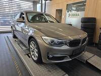 Pogled od napred  desno