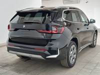 Pogled od pozadi desno