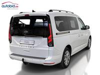 Skats no labās puses aizmugurē