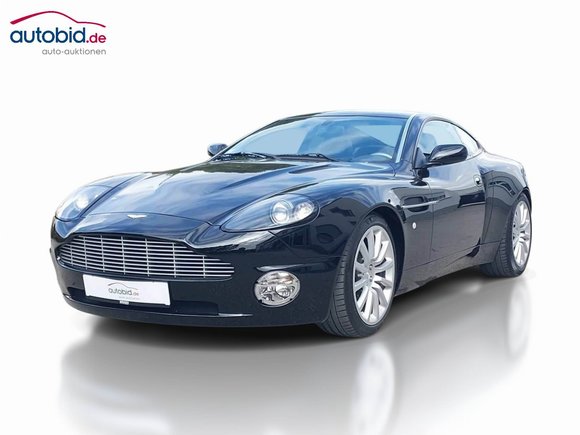 Изглед отпред отляво