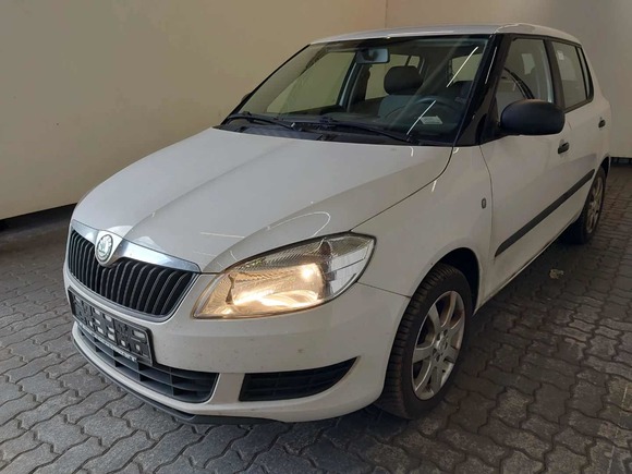 Vue de l’avant gauche