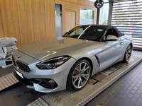 Pogled od napred levo