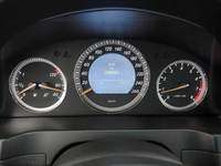 Pohled na přístrojovou desku