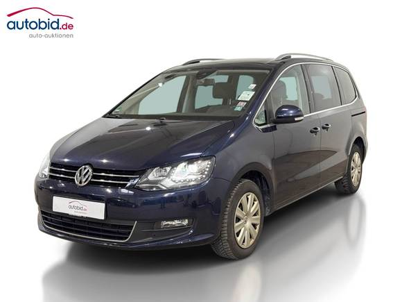 Вид спереди слева