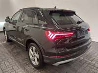 Vue de l’arrière gauche