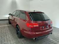 Vue de l’arrière gauche