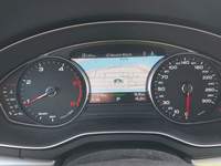 Pohled na přístrojovou desku