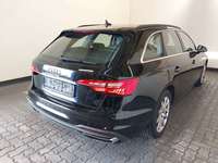 Skats no labās puses aizmugurē