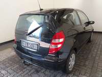 Vue de l’arrière droit